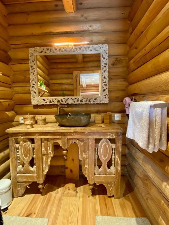 Le Sanglier Amoureux Bed & Breakfast Érezée